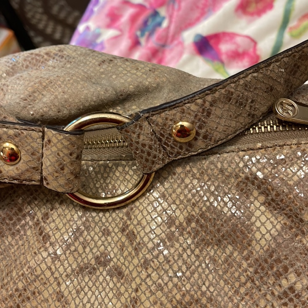 Michael Kors women’s bag snake skin type - Picture 3 of 6